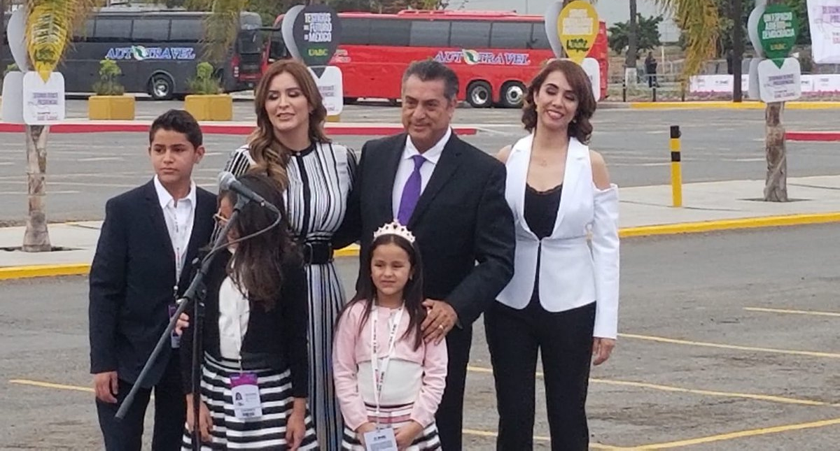 Así llegaron los candidatos presidenciales al segundo debate - jaime-rodriguez-calderon-llega-segundo-debate