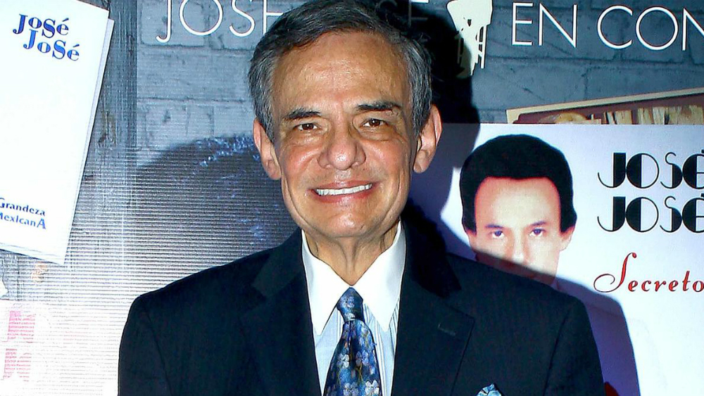 Hospitalizan de nueva cuenta a José José