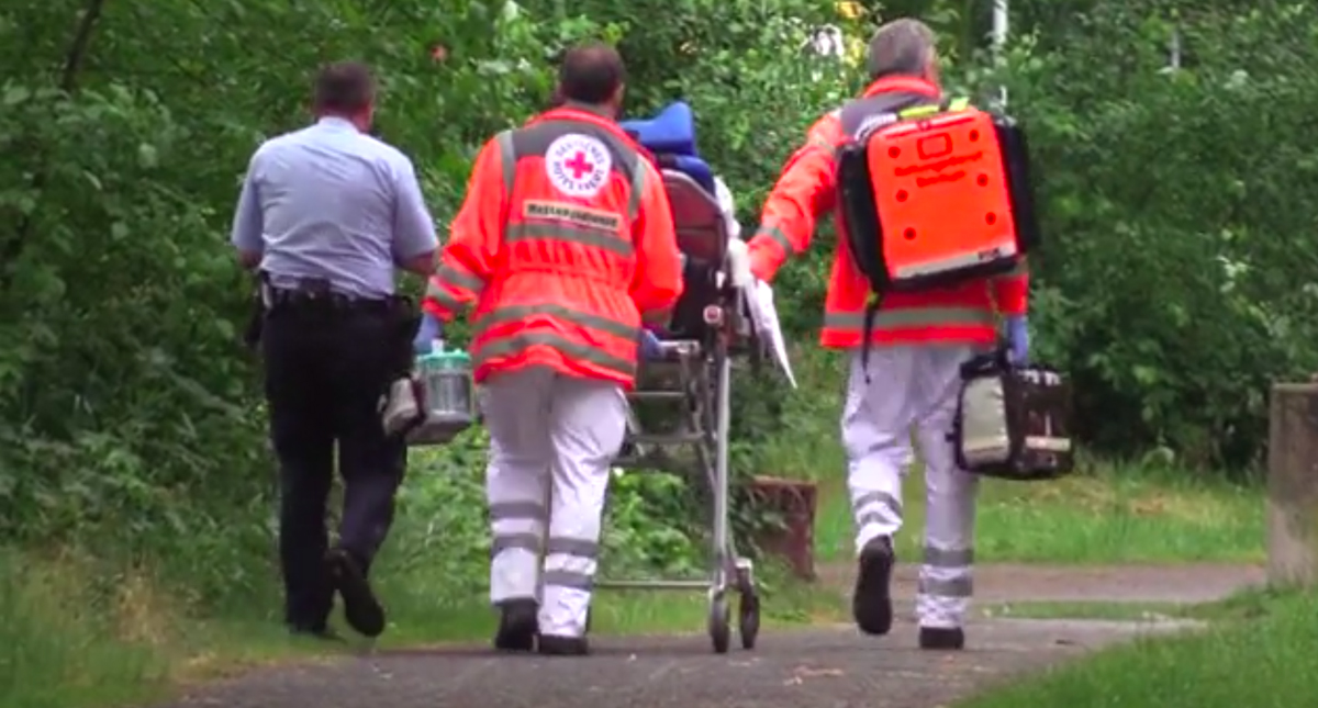 Rayo golpea a dos jóvenes en Alemania, una se reporta grave - jovenes-alemanas-rayo-wattenscheid-2