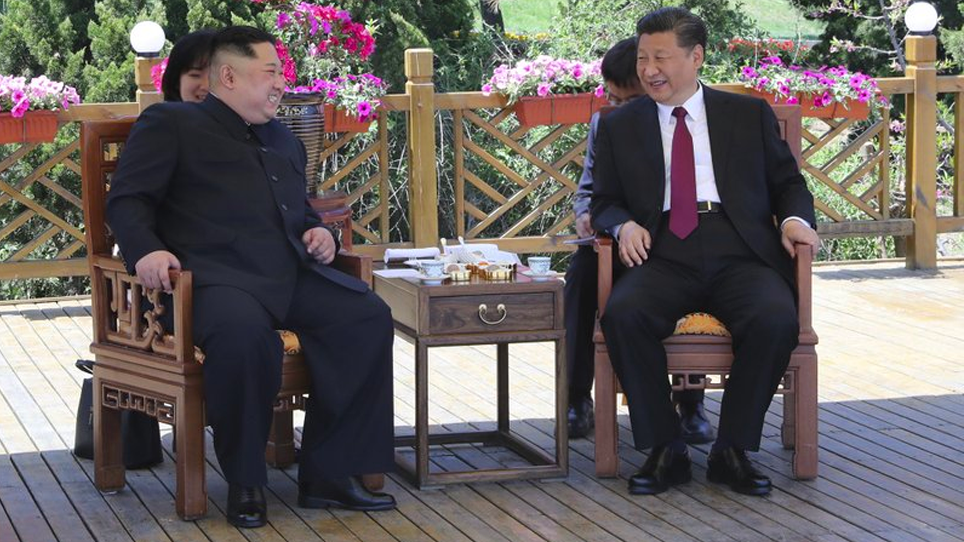Kim Jong-un realiza visita sorpresa a Xi Jinping