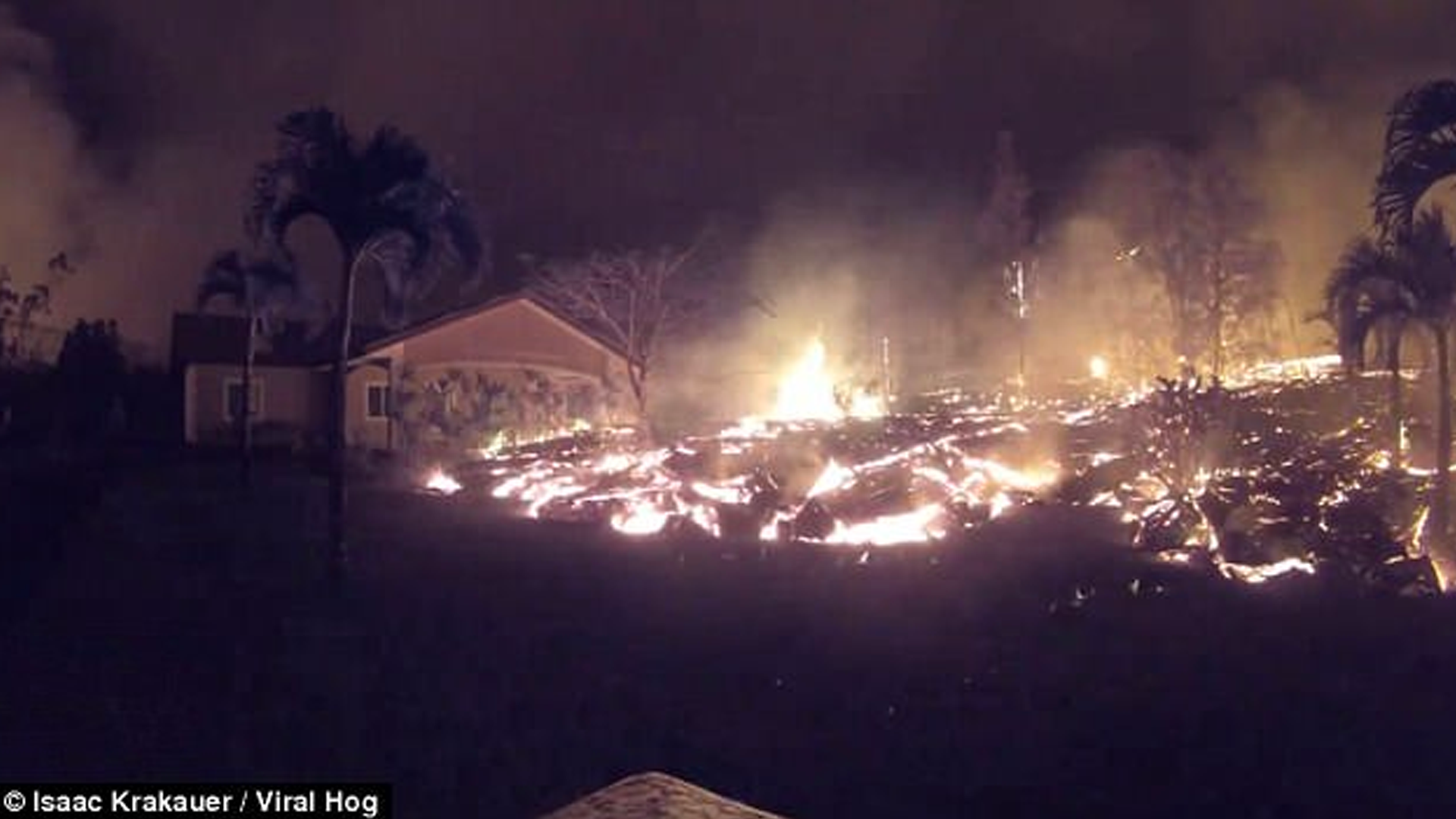 #Video Lava consume patio trasero y casa en Hawaii