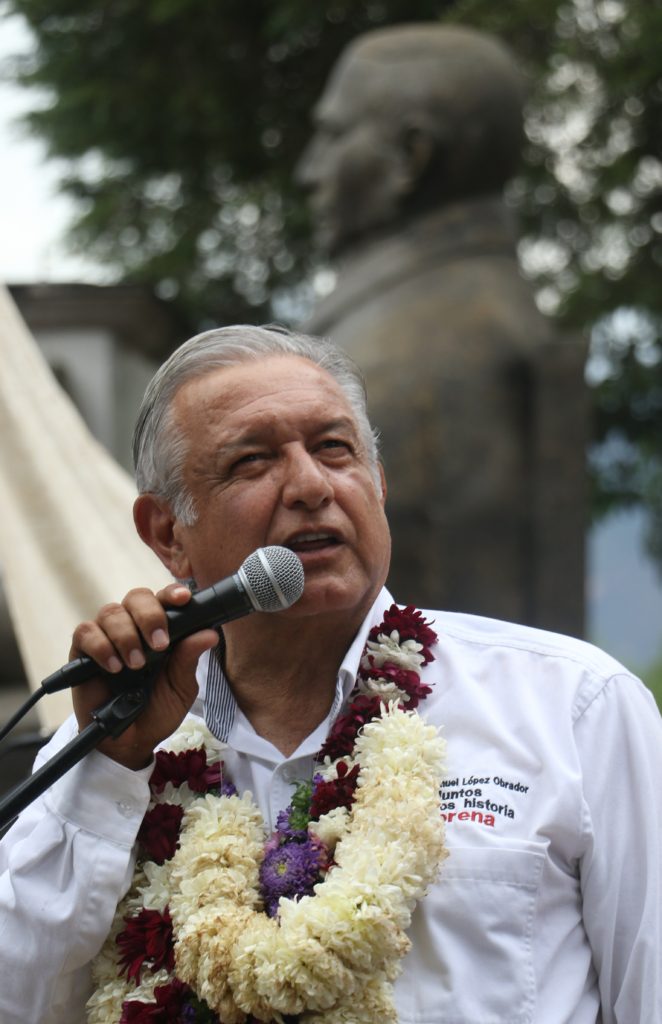 Reafirma AMLO ante CNTE cancelación de reforma educativa - lopez-obrador-1