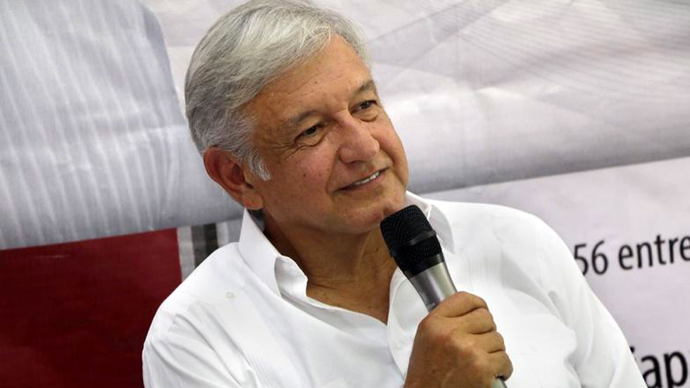 #Viral López Obrador llega a evento a bordo de motocicleta #Viral López Obrador llega a evento a bordo de motocicleta