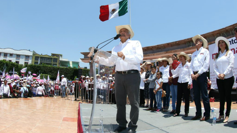 Promete AMLO cero corrupción desde primer año de gobierno