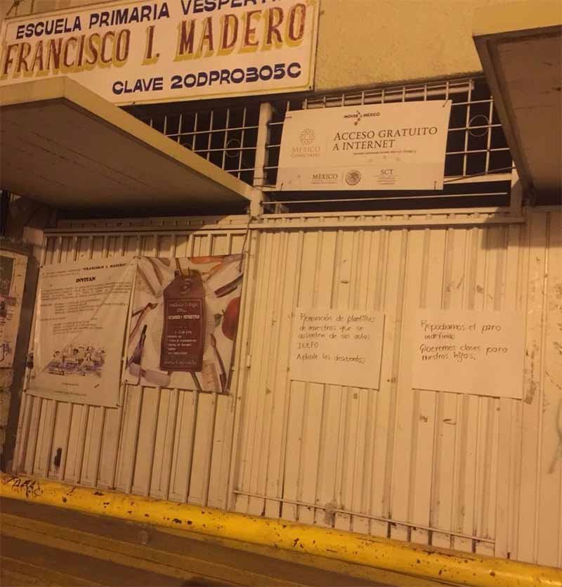 Padres de familia amenazan a maestros faltistas en Oaxaca - maestros-faltistas-oaxaca