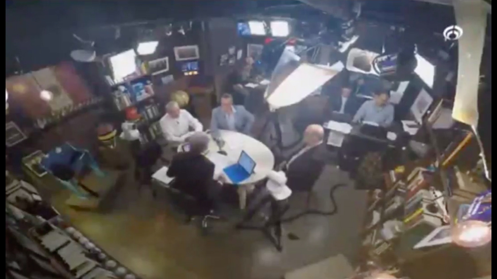 Mesa de análisis con Roy Campos, Pepe Fonseca y René Casados Mesa de análisis con Roy Campos, Pepe Fonseca y René Casados