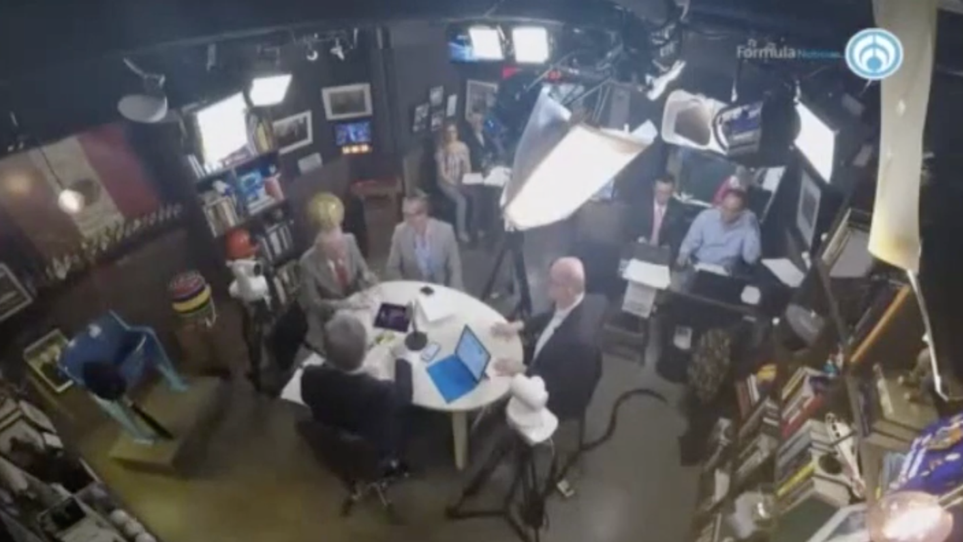 Mesa política con Roy Campos, Pepe Fonseca y René Casados