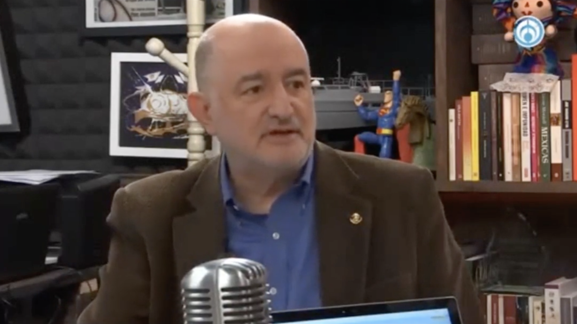 La violencia verbal no debe ser permitida. Las palabras pueden ser usadas como puños