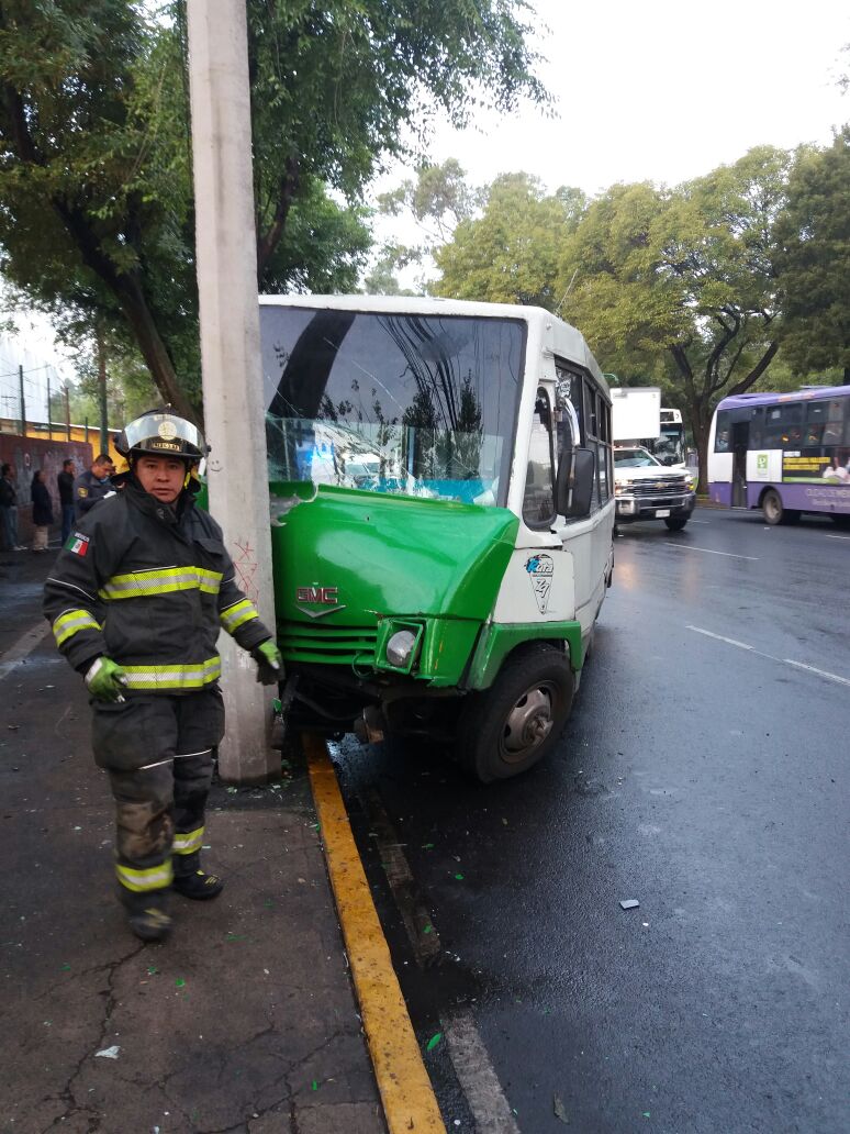 Choque de microbús deja ocho lesionados en Tlalpan - micro-tlalpan