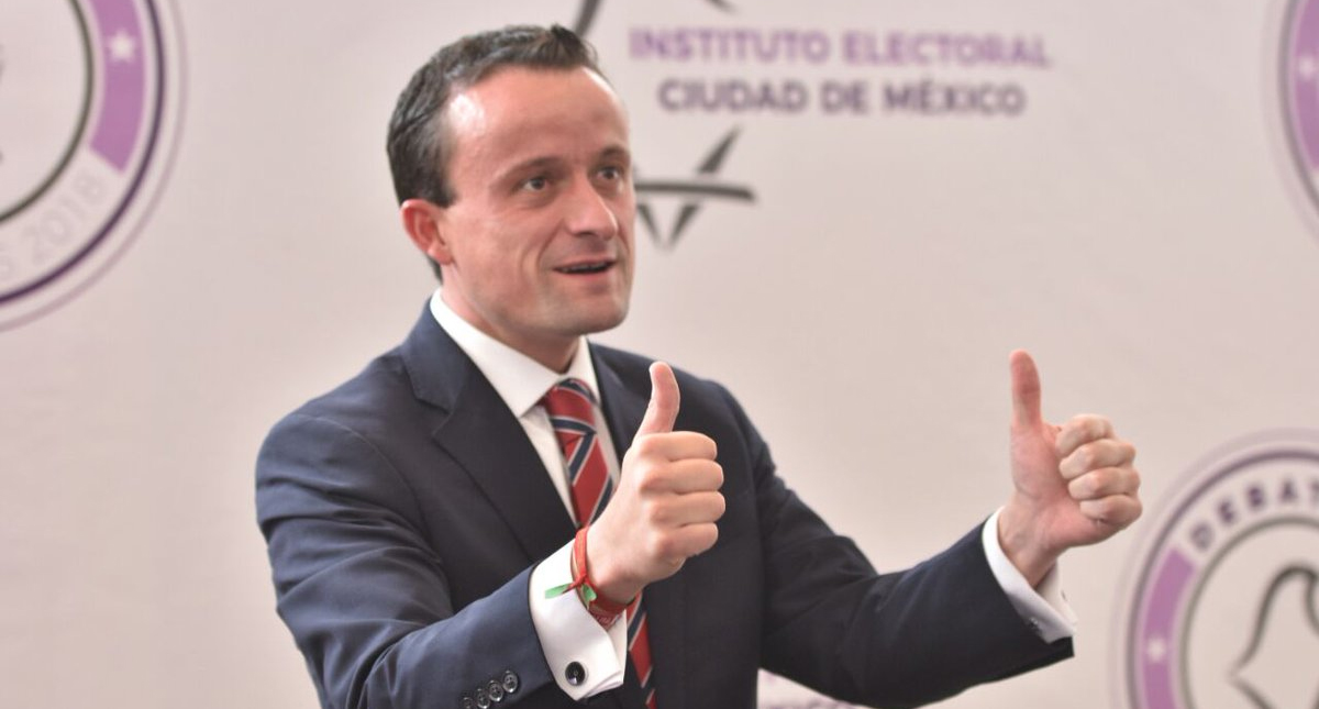 Tras asesinato de bombero, Arriola pide revisar situación del gremio - mikel-arriola-segundo-debate