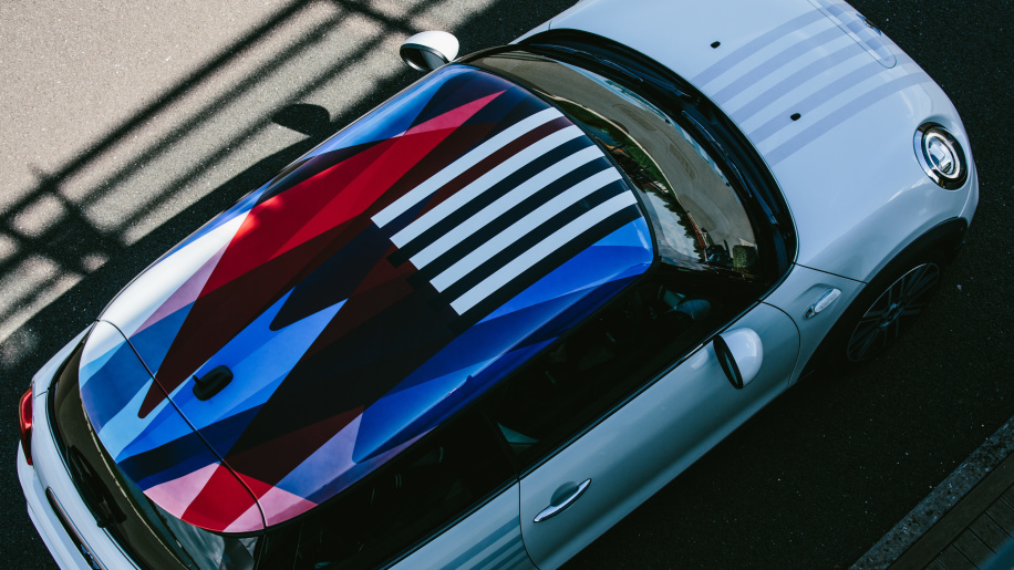 MINI lanza edición especial del Cooper de la boda real - mini-cooper-royal-wedding-4