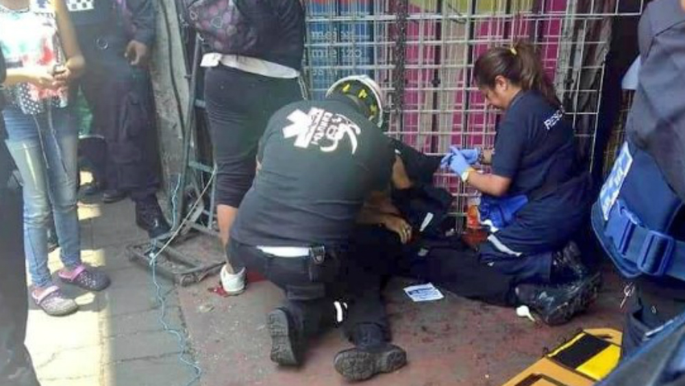 Matan con arma blanca a hombre cerca del mercado de Xochimilco Matan con arma blanca a hombre cerca del mercado de Xochimilco