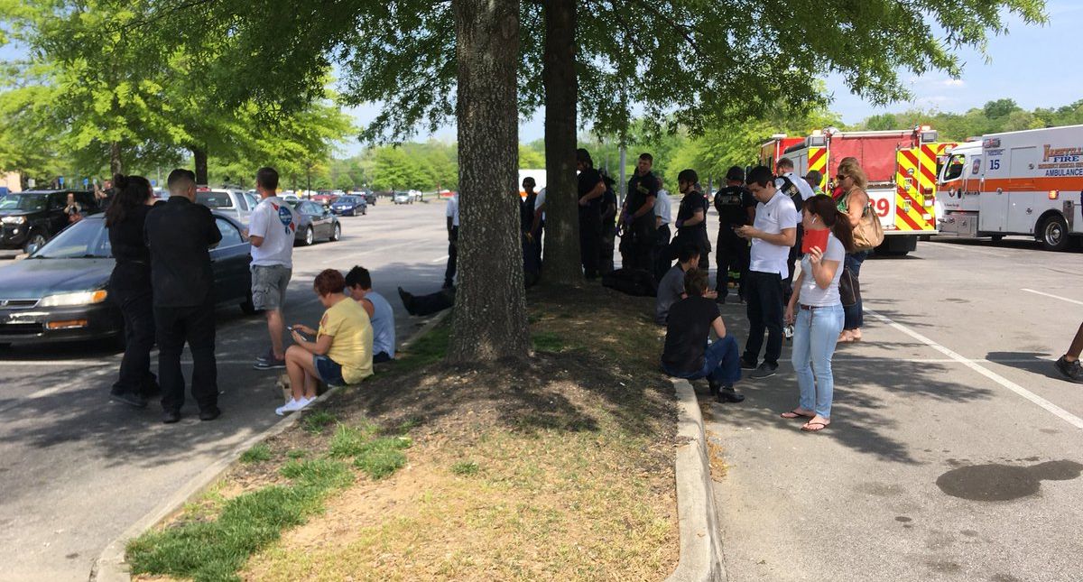 Tiroteo en plaza comercial de Nashville deja un muerto - opry-mills-mall-tiroteo-nashville-2