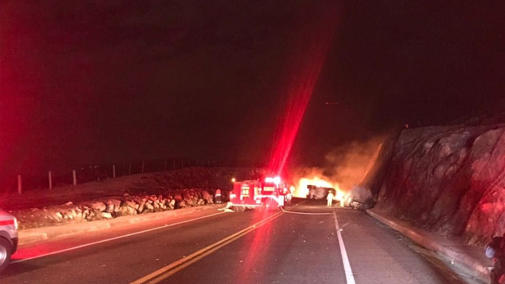 Volcadura de pipa deja cuatro heridos en Guanajuato