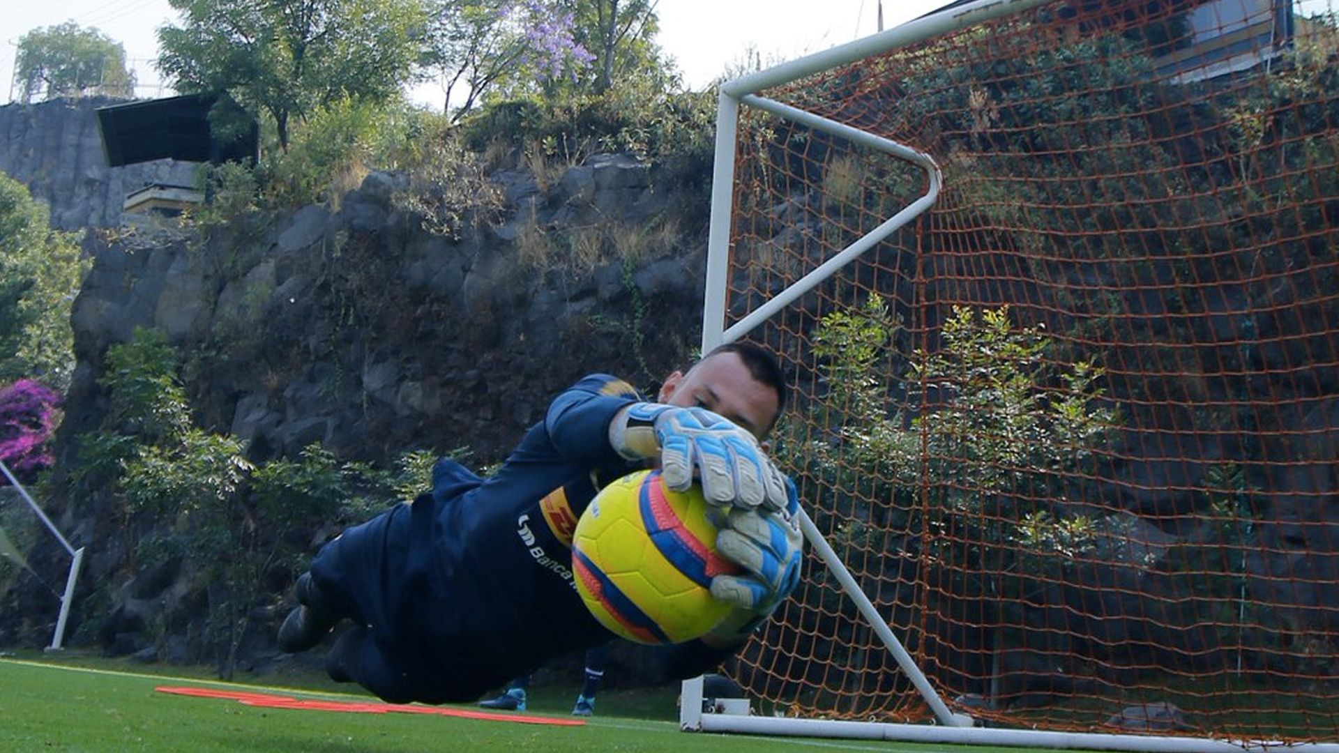 Ménez y Cecilio Domínguez van de inicio ante Pumas - pumas