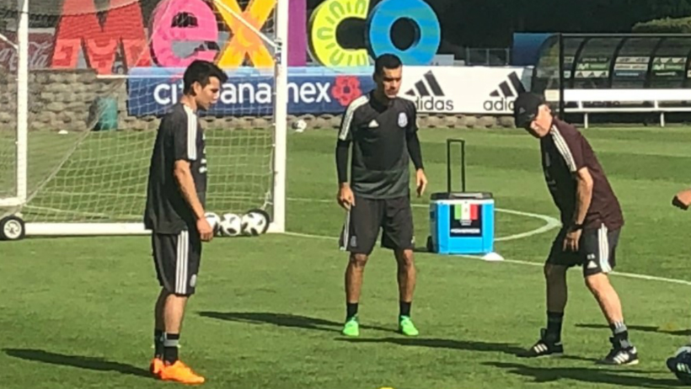 'Borran' a patrocinadores del Tricolor en la ropa de Rafael Márquez - rafael-marquez-sin-publicidad