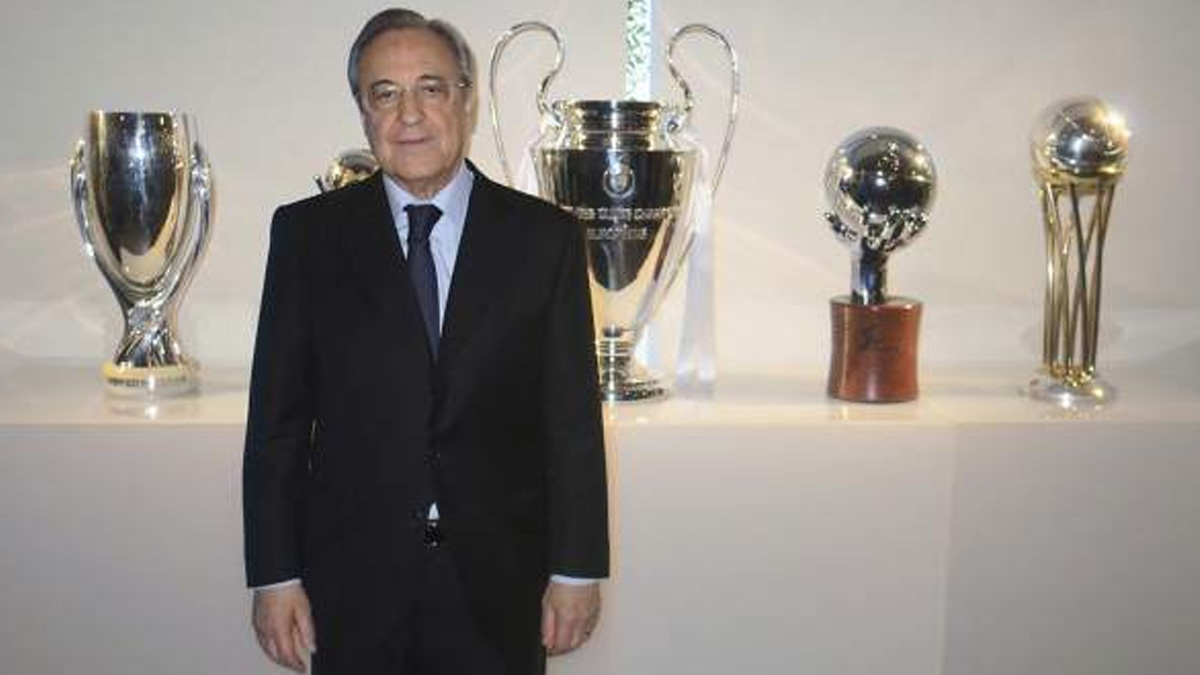 Real Madrid se queda sin espacio para colocar su nueva "Orejona" - real-madrid-orejona-vitrina