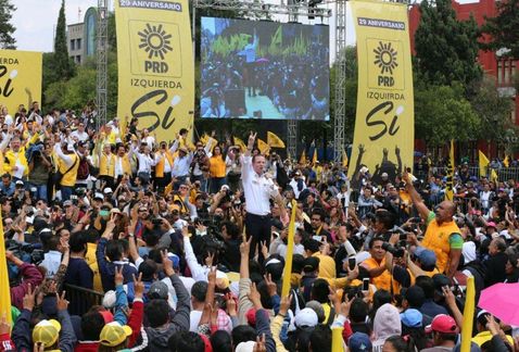 Celebran a Ricardo Anaya en aniversario 29 del PRD - ricardo-anaya-ceremonia-aniversario-prd-2018-monumento-revolucion-cdmx-milima20180505-0132-8