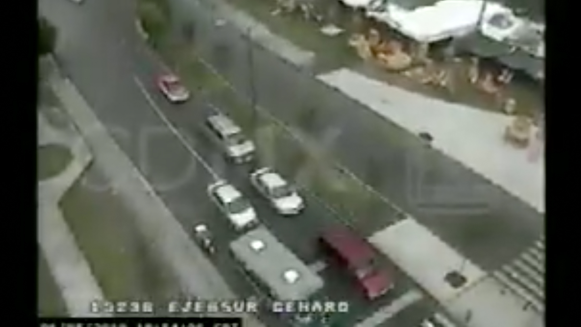 #VIDEO Detienen a cuatro por robo a negocio en Iztapalapa