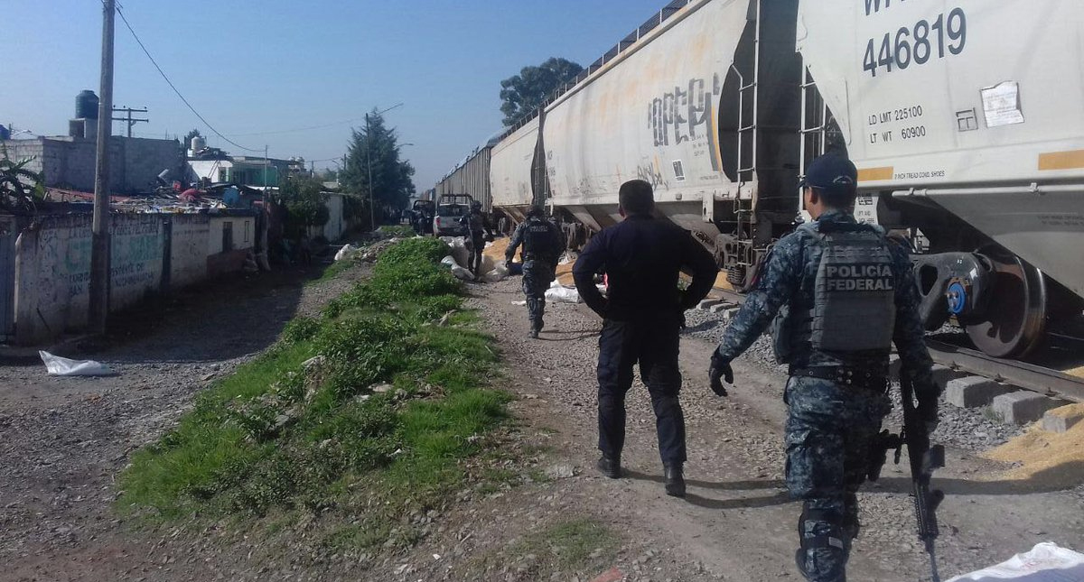 Frustran robo de tren en Puebla, los responsables huyen