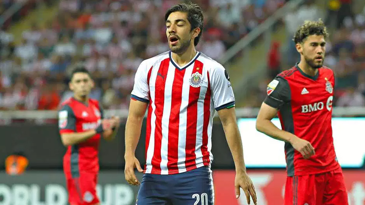 Rodolfo Pizarro tendría oferta de Europa “imposible de rechazar”