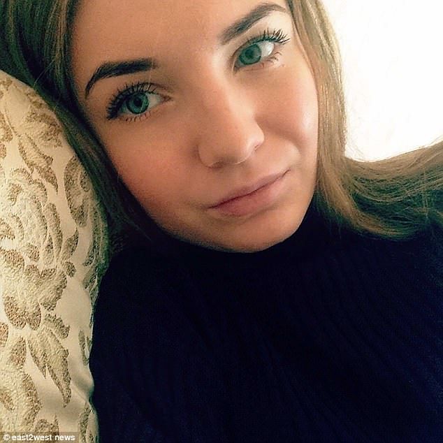 #Video Adolescente obsesionado con videojuegos asesina a mujer - rusa-asesinada