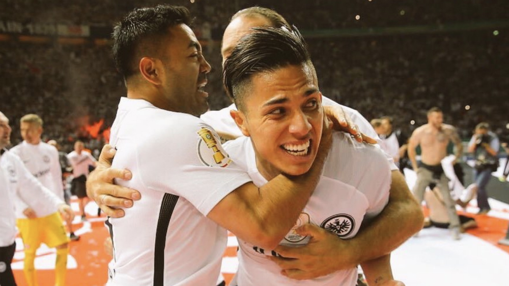 Salcedo y Marco Fabián son campeones de la Copa de Alemania - salcedo-fabian