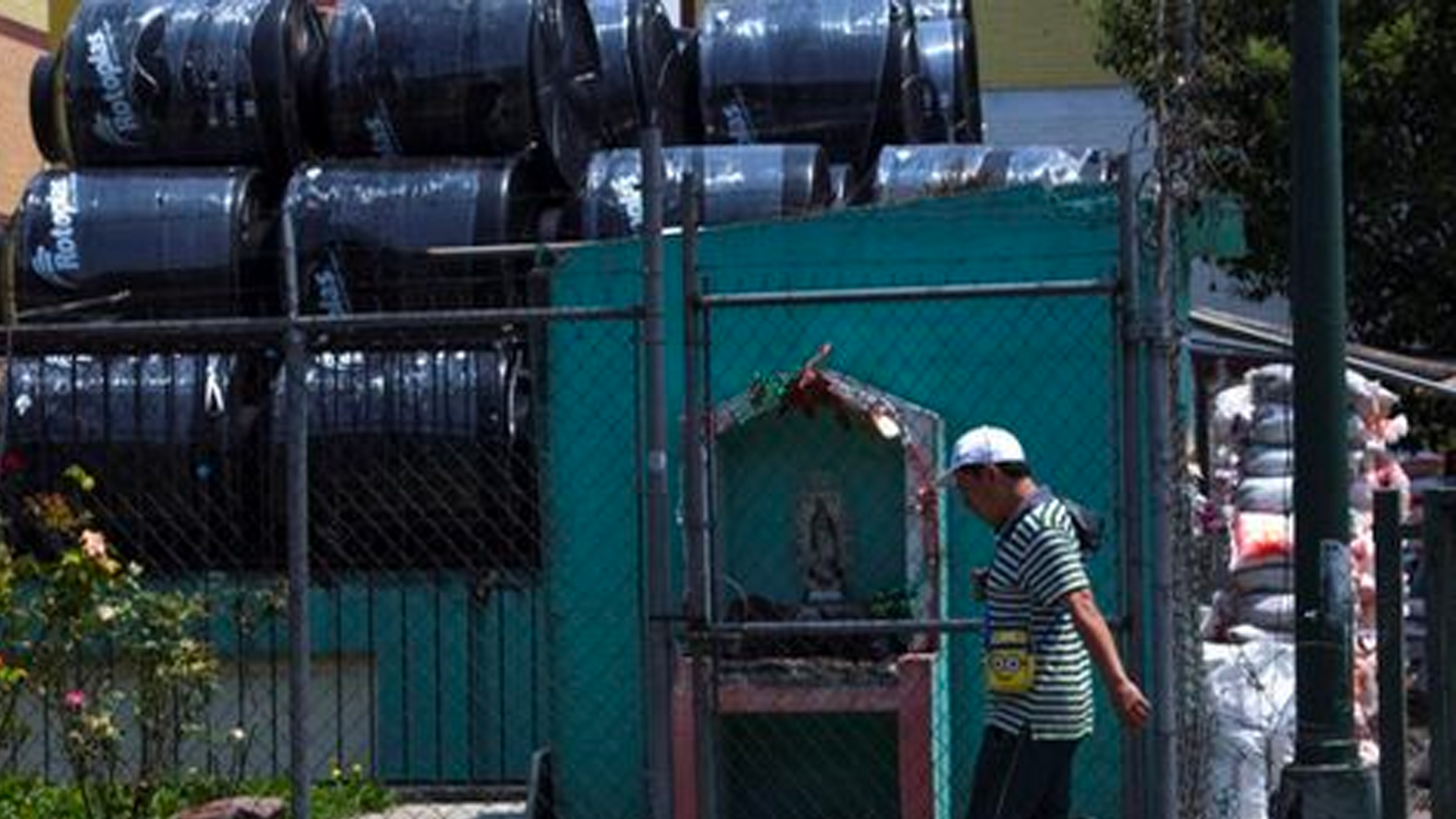 Sedatu denuncia entrega de calentadores y tinacos a su nombre - sedatu-2