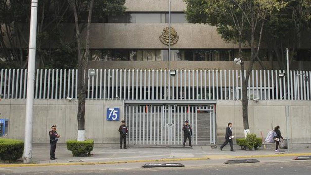 Vinculan a ex funcionaria de la SEIDO por enriquecimiento ilícito