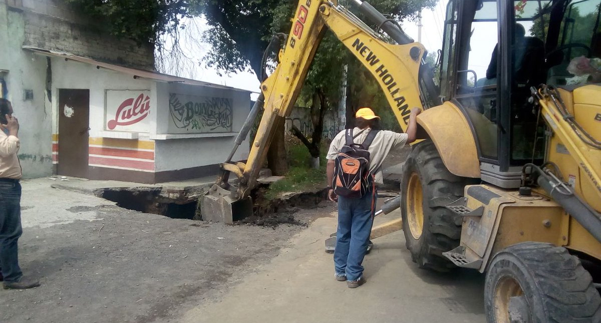 Se abre socavón de 10 metros de diámetro en Tláhuac - socavon-tlahuac-tecomitl-tetelco