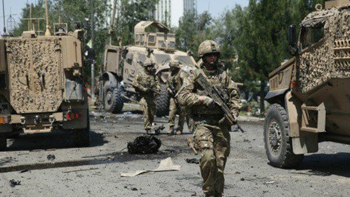 Mueren dos soldados en atentado al sur de Afganistán