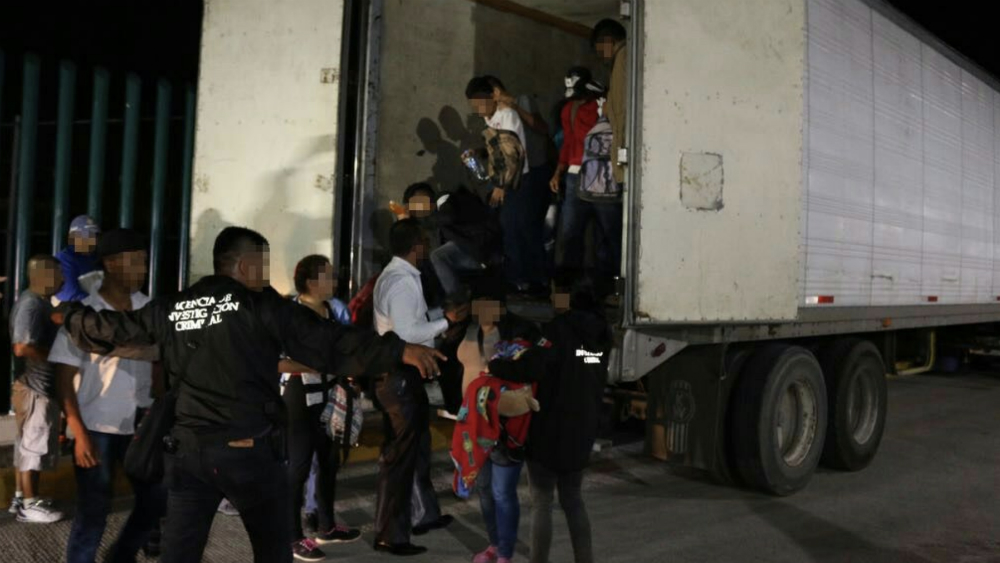 Rescatan a 89 indocumentados en Tabasco