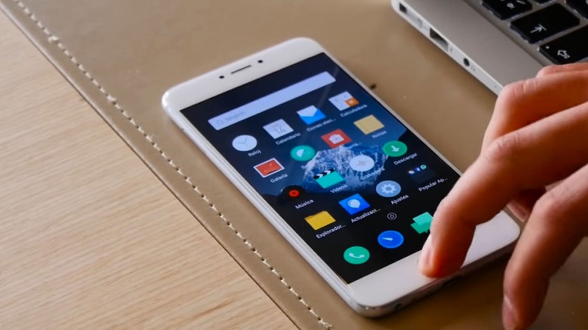 Taiwán prohíbe teléfonos chinos en sus bases militares