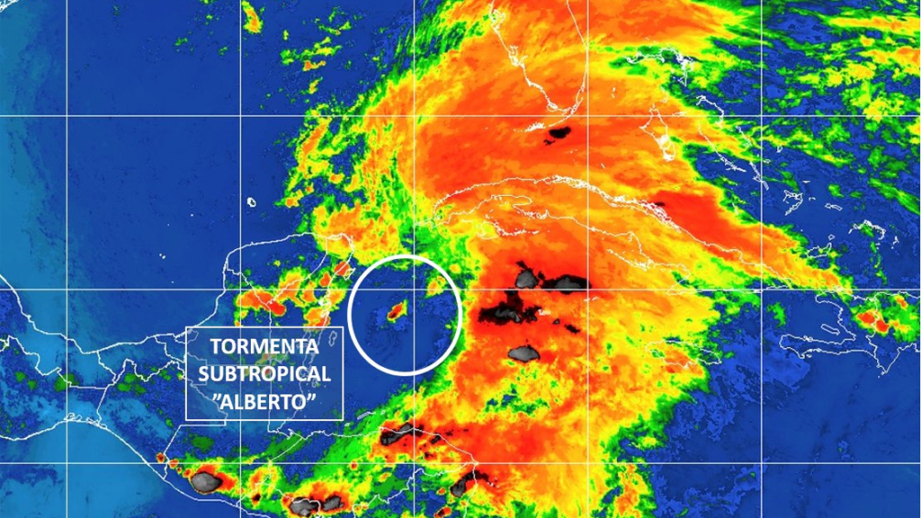 Evacuan a personal de plataforma petrolera en el Golfo por ‘Alberto’