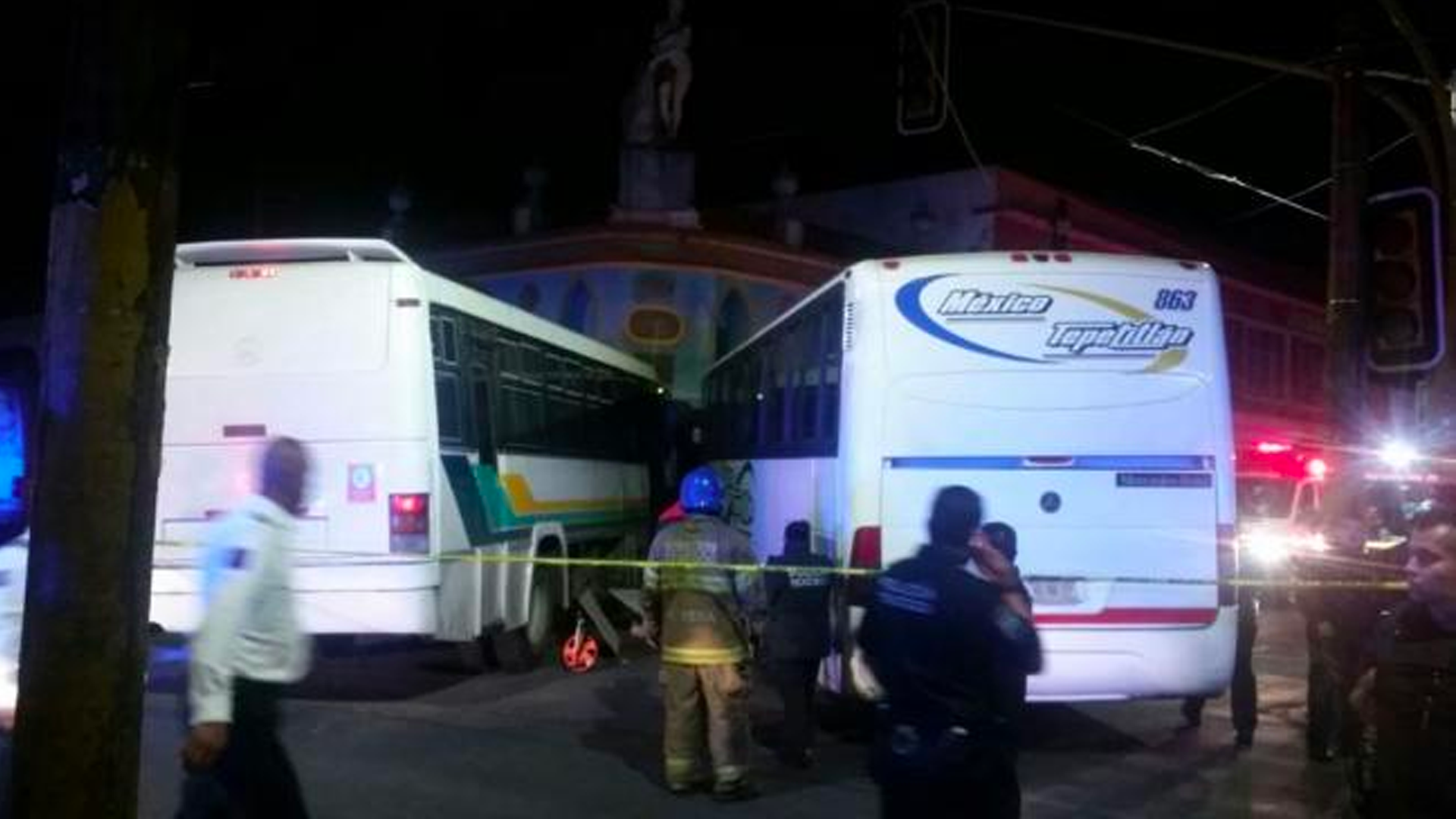 Choque entre camiones deja un muerto y nueve heridos en Texcoco