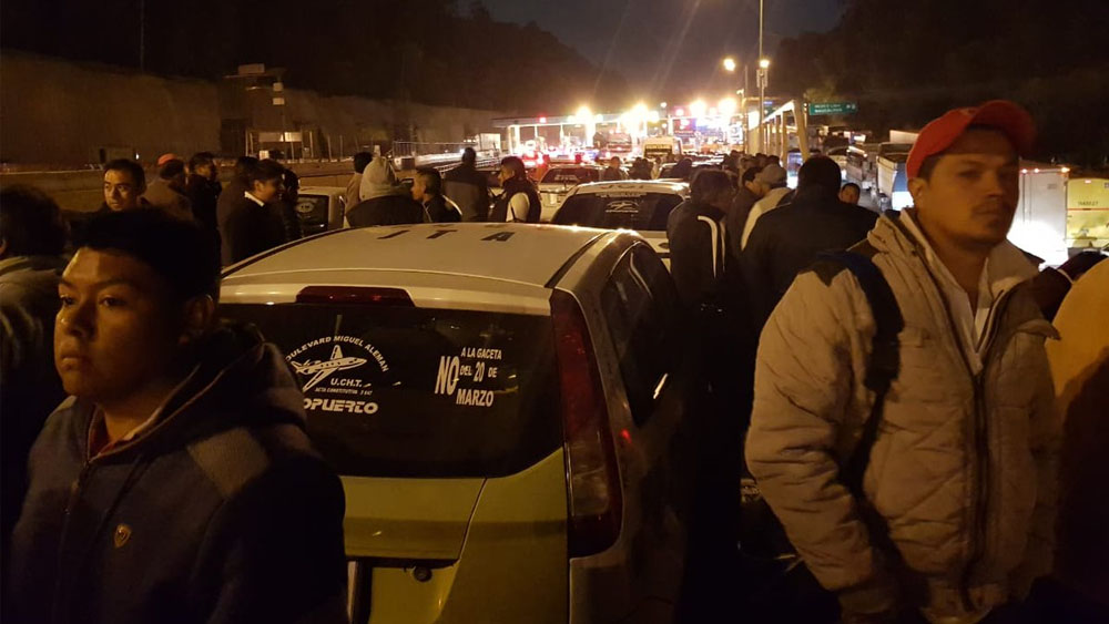 Transportistas provocan caos en la Ciudad de México