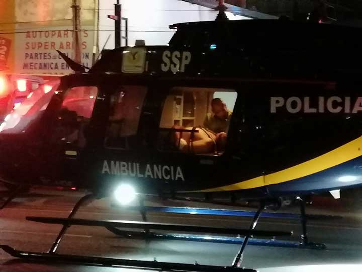 Helicóptero traslada a policía con doble impacto de bala - traslado-policia