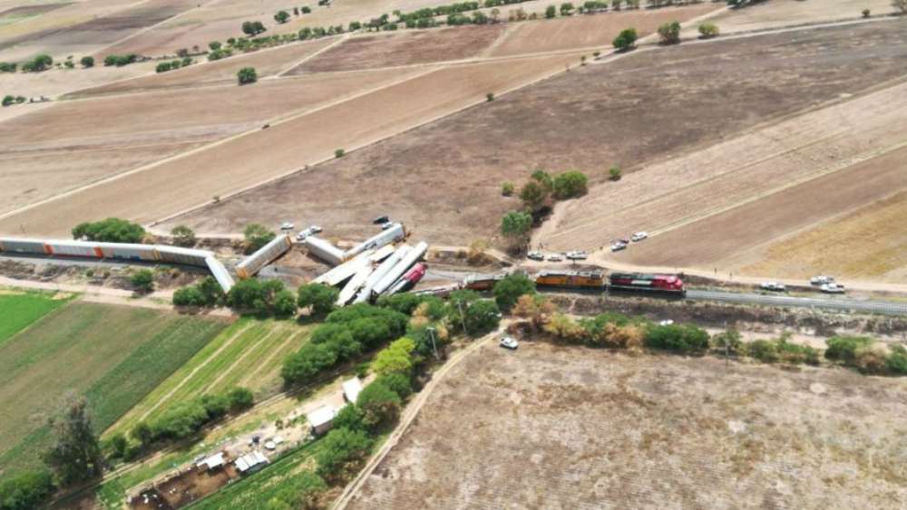 Choque de trenes en Aguascalientes deja dos heridos