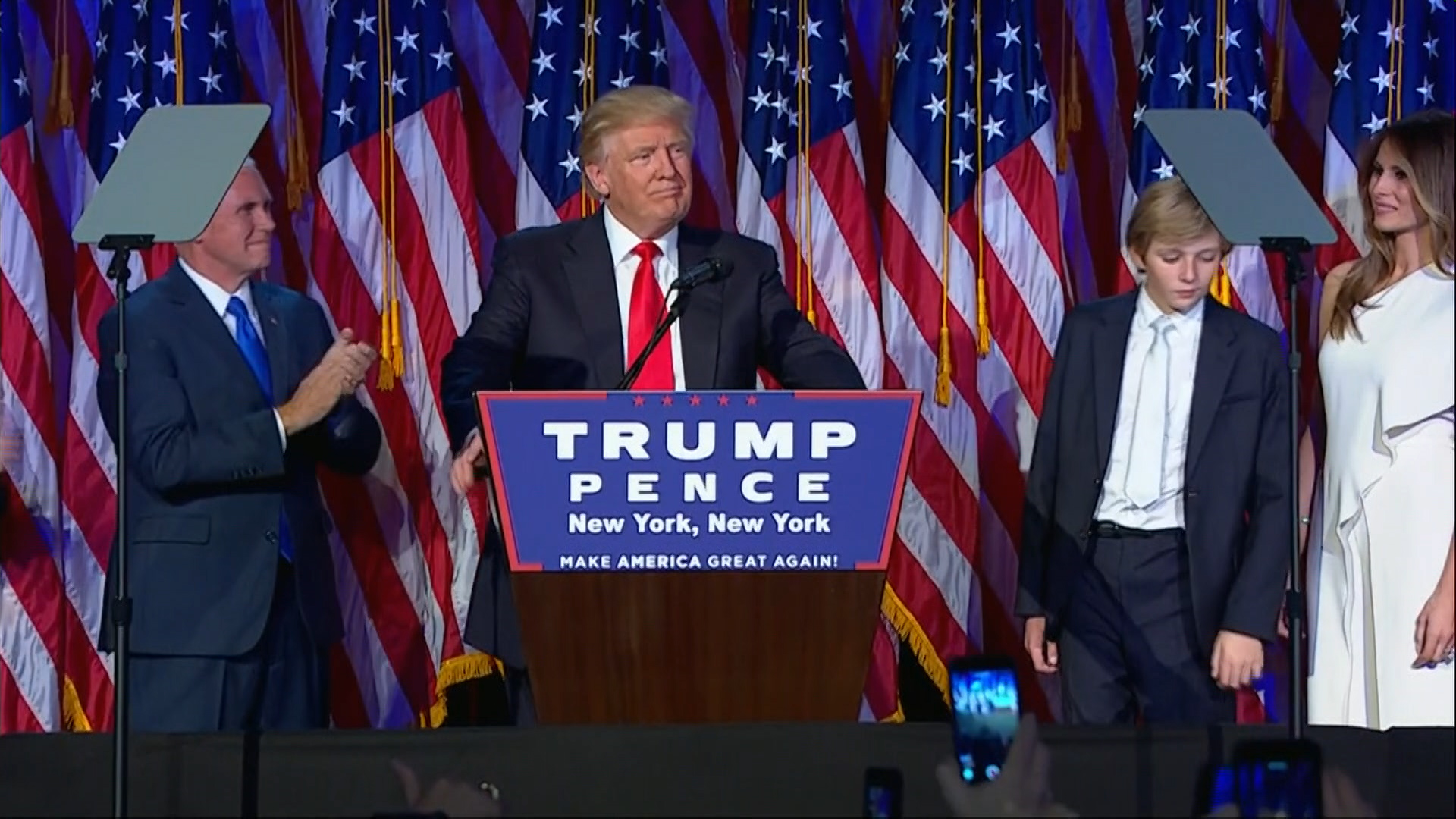 Revelan anuncios en Facebook utilizados para influir en elecciones de EE.UU. Revelan anuncios en Facebook utilizados para influir en elecciones de EE.UU.