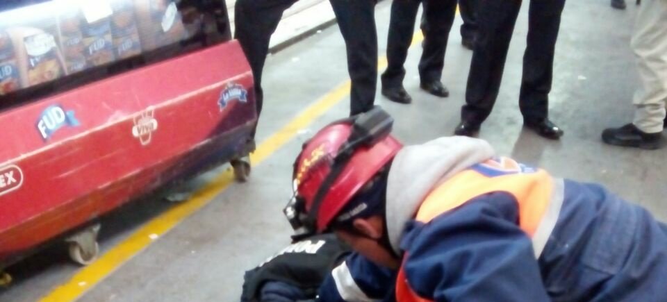 Asesinan a mujer policía que intentó frustrar asalto en Central de Abasto Asesinan a mujer policía que intentó frustrar asalto en Central de Abasto