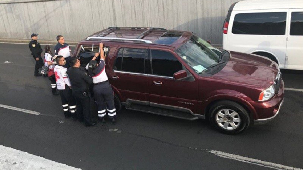 PGJ capitalina investiga asesinato de colombiano en Viaducto - viaducto-camioneta-secuestro-colombianos
