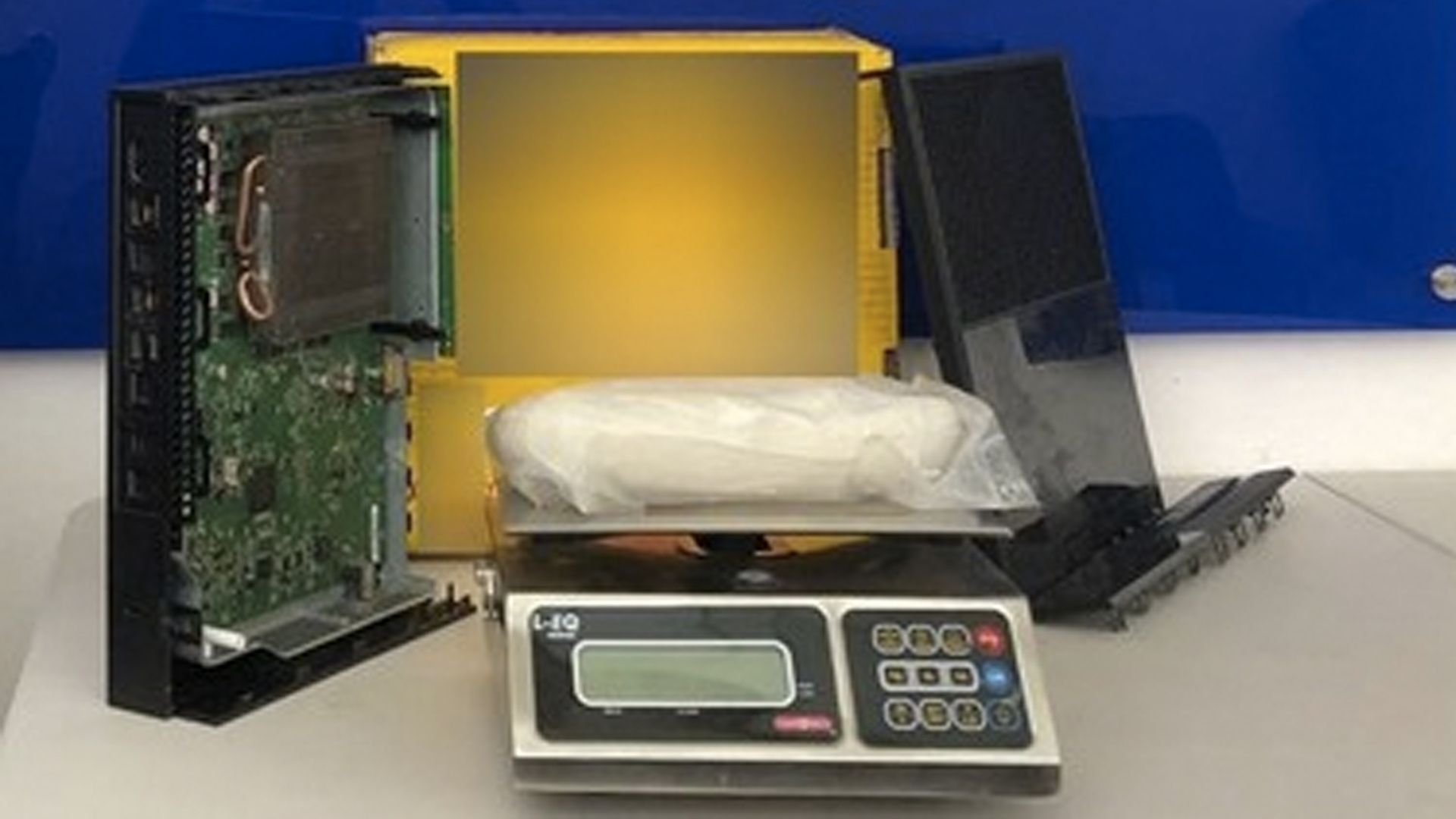 Encuentran metanfetamina en una consola de videojuegos en Tijuana