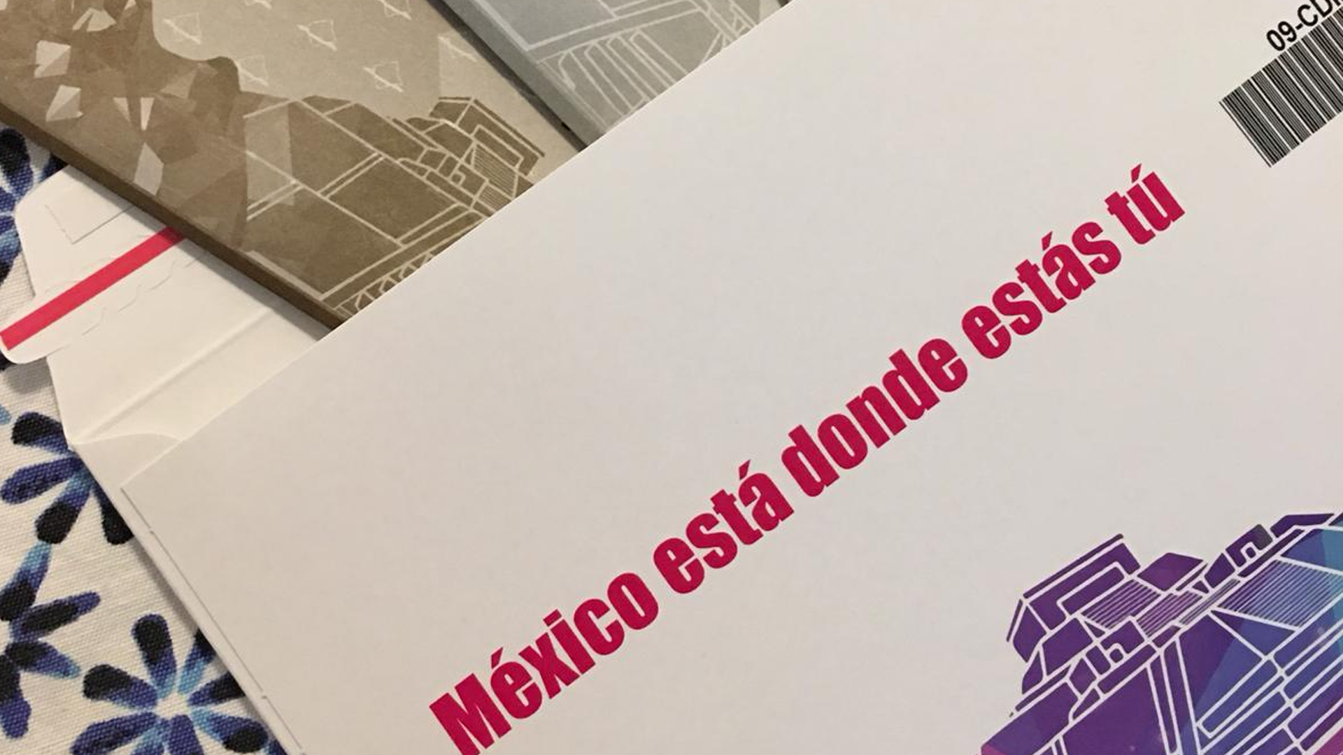 INE admite error en envío de sobres electorales