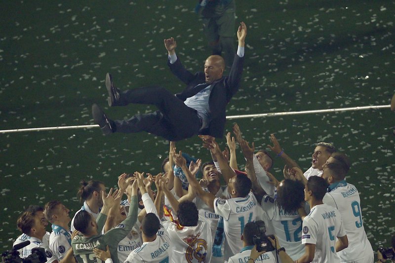 Zidane anuncia salida del Real Madrid - zidane-champions-real-madrid1