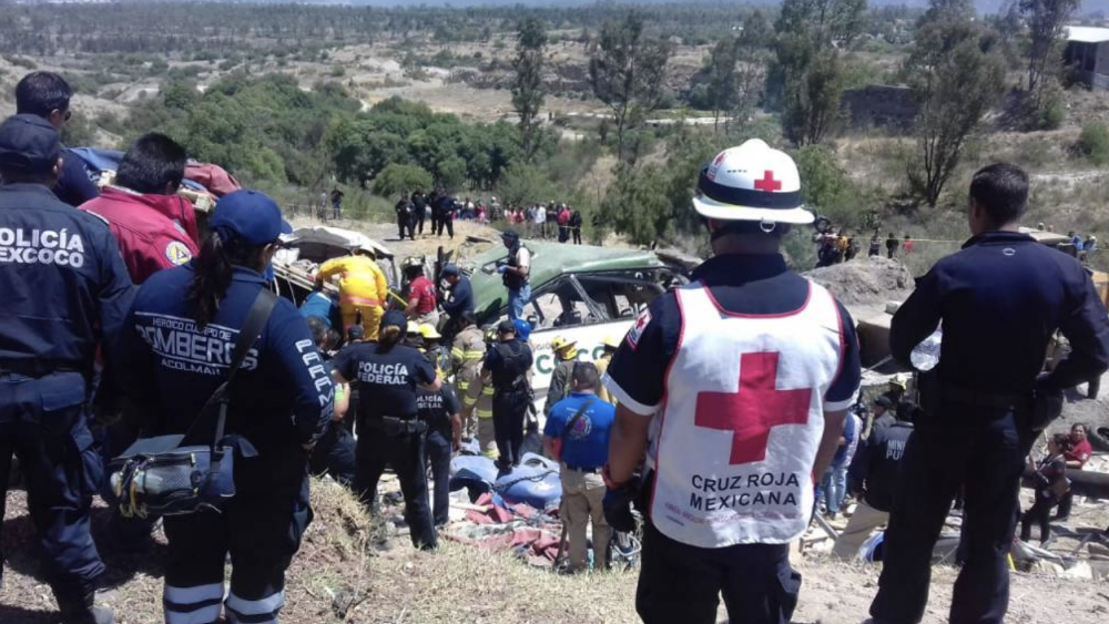 Suman 11 muertos por accidente carretero en el Estado de México