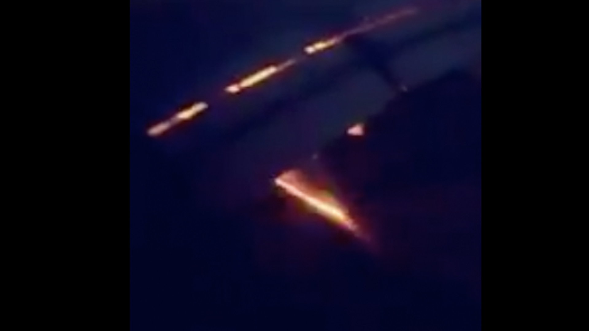 #Video Turbina de avión de selección de Arabia Saudita se incendia en aterrizaje #Video Turbina de avión de selección de Arabia Saudita se incendia en aterrizaje