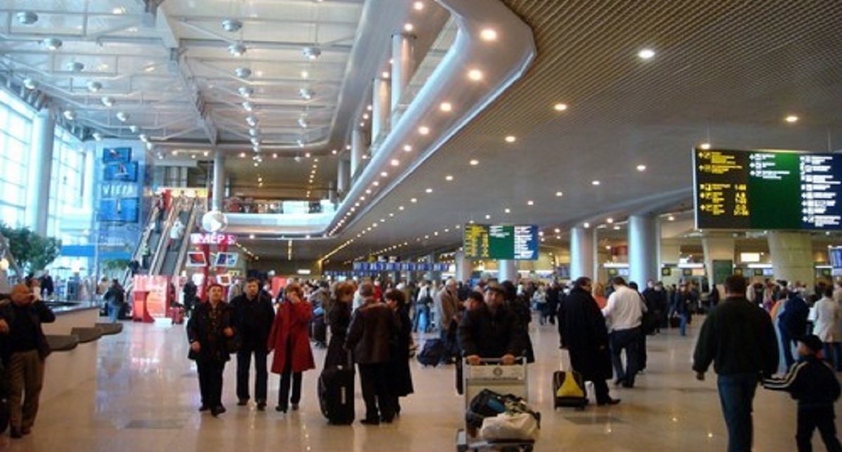 Alerta de bomba causa movilización en aeropuerto de Moscú - aeropuerto-de-domodedovo