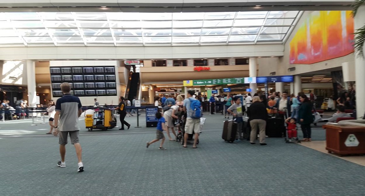 Aeropuerto de Orlando aplicará reconocimiento facial para viajar - aeropuerto-de-orlando