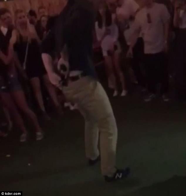 #VIDEO Agente de FBI dispara a hombre tras bailar armado - agente-fbi-denver-3