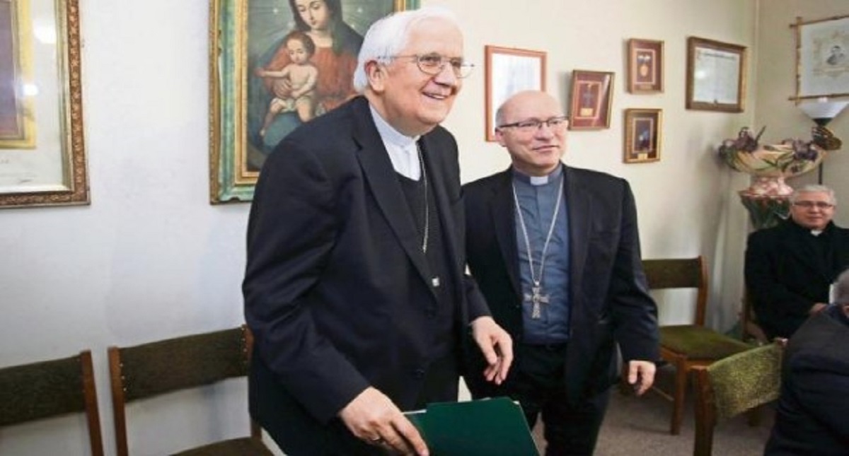 Renuncian otros dos obispos chilenos por escándalo de pederastia